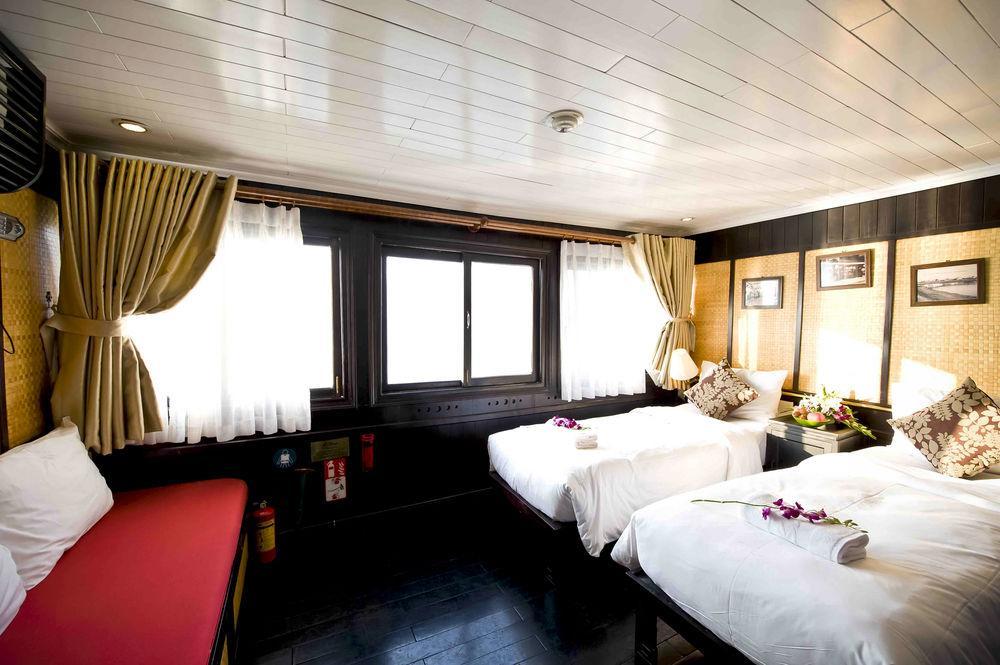 Готель Bhaya Legend Cruises Халонг Екстер'єр фото