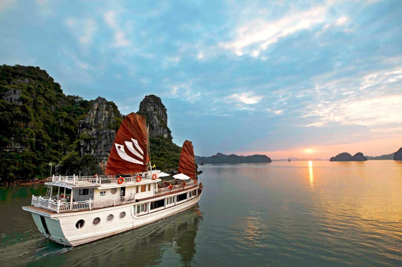 Готель Bhaya Legend Cruises Халонг Екстер'єр фото